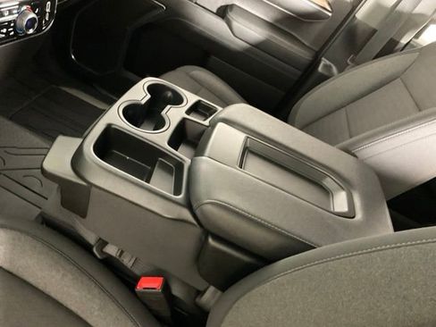 Used 2024 Chevrolet Silverado 1500 LT AWD/4WD image 17