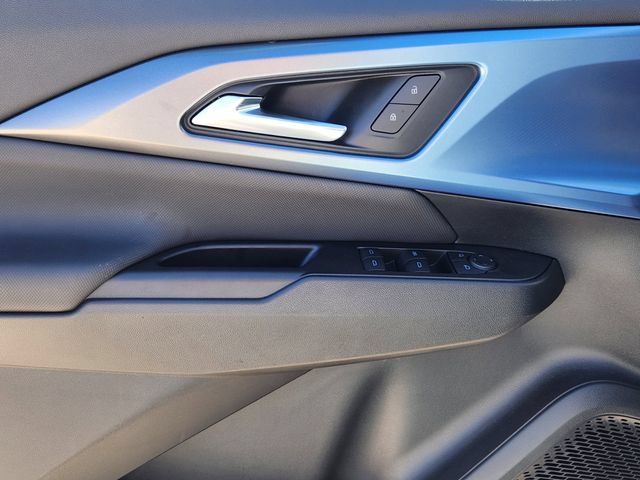 New 2025 Chevrolet Equinox EV LT FWD image 18