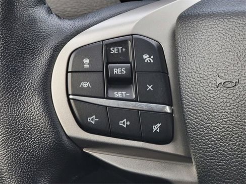 Certified 2022 Ford Explorer XLT w/ Equipment Group 202A image 34