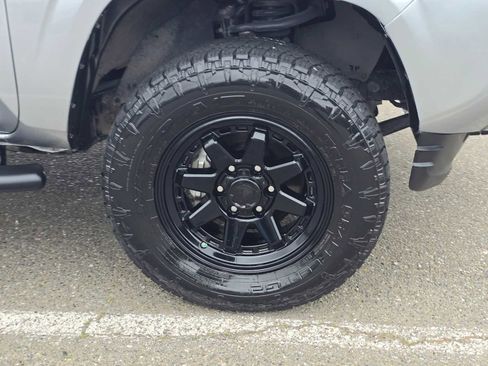 Certified 2023 Toyota Tacoma SR AWD/4WD image 13
