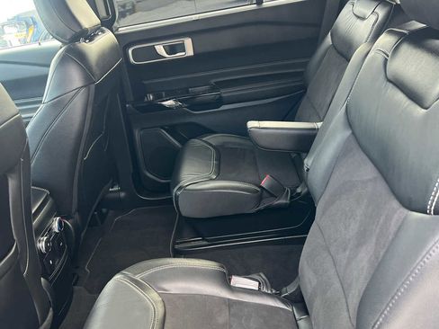 Used 2022 Ford Explorer ST image 26