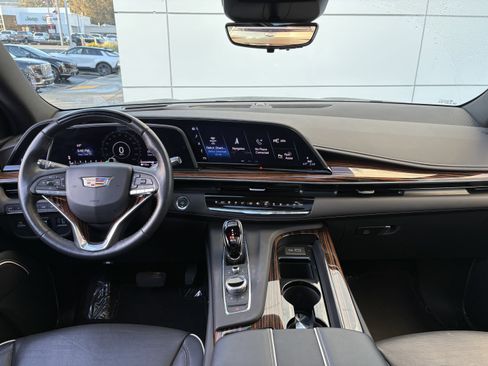 Used 2023 Cadillac Escalade Premium Luxury w/ Performance Package image 23