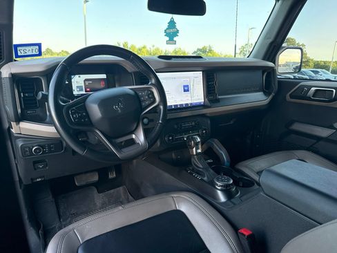 Used 2023 Ford Bronco Wildtrak AWD/4WD image 9