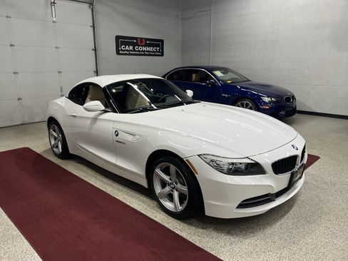 Used 2011 BMW Z4 sDrive30i image 65