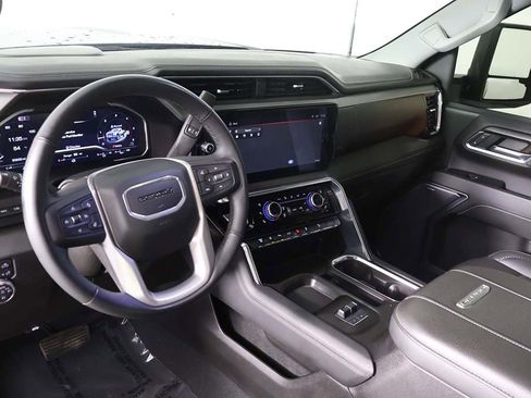 Used 2024 GMC Sierra 2500 Denali w/ Denali Reserve Package image 26