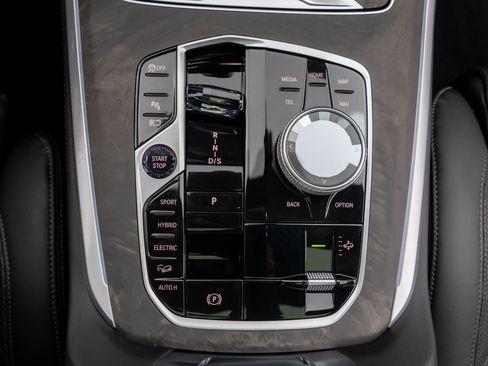 New 2026 BMW X5 xDrive50e w/ Executive Package image 22