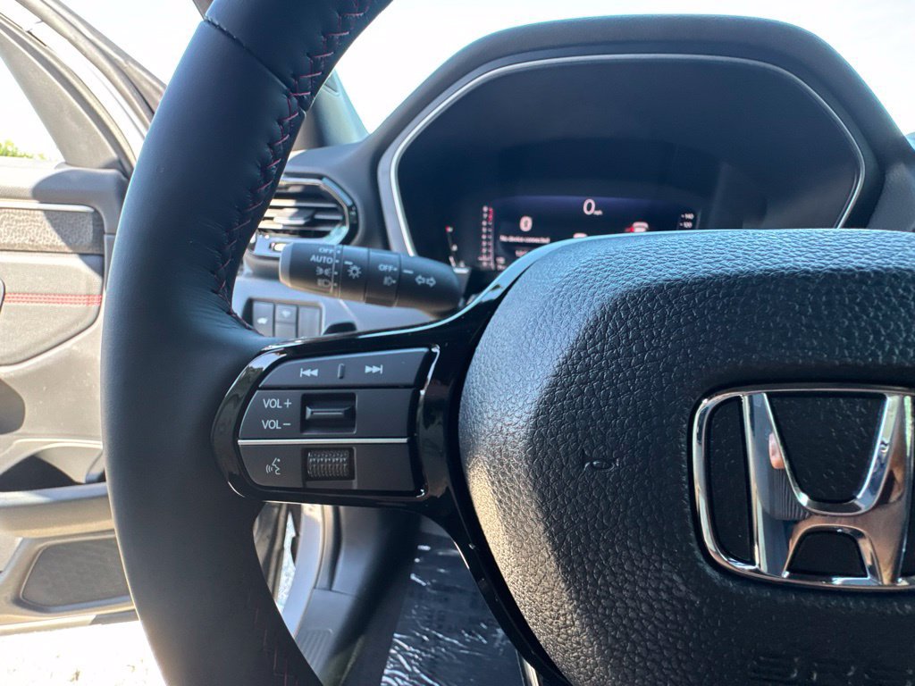 New 2026 Honda Pilot Black Edition image 17