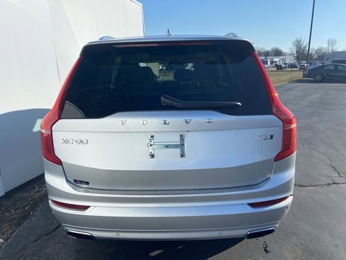 Used 2020 Volvo XC90 T5 Momentum w/ Protection Package Premier image 12