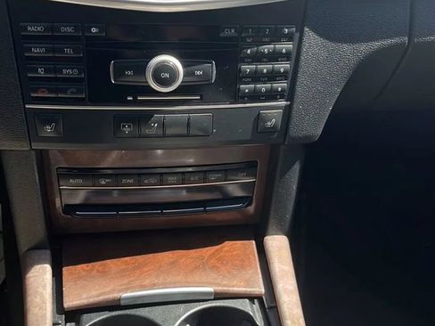 Used 2011 Mercedes-Benz E 350 4MATIC Sedan image 16