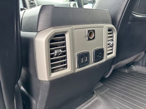 Used 2017 Ford F250 Lariat w/ Lariat Value Package AWD/4WD image 38