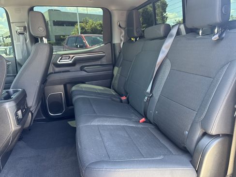 Used 2025 Chevrolet Silverado 1500 LT w/ Texas Edition Plus RWD image 9