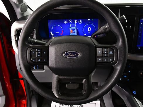 Used 2024 Ford F250 XLT w/ Black Appearance Package AWD/4WD image 20
