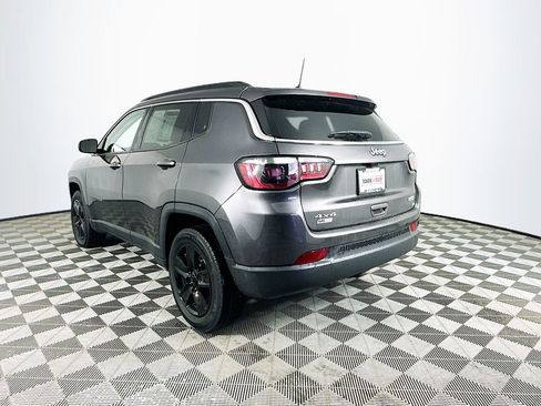Certified 2022 Jeep Compass Latitude w/ Convenience Group image 8