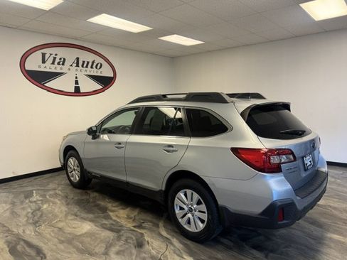 Used 2018 Subaru Outback 2.5i Premium AWD/4WD image 11