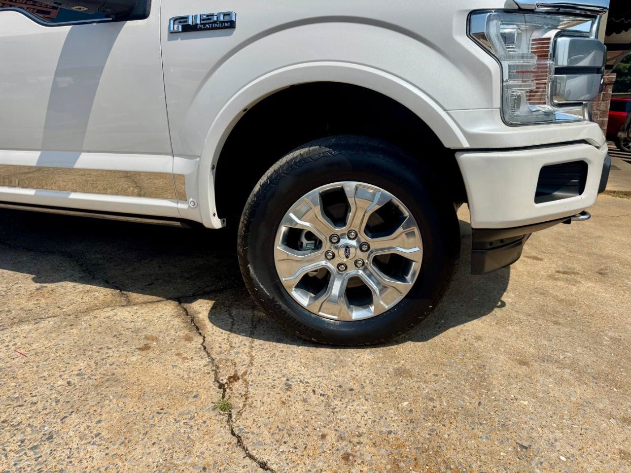 Used 2019 Ford F150 Platinum w/ Equipment Group 701A Luxury AWD/4WD image 19