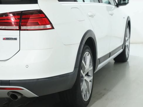 Used 2019 Volkswagen Golf Alltrack SEL AWD/4WD image 47