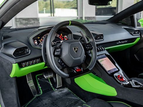 Used 2023 Lamborghini Huracan Tecnica image 15