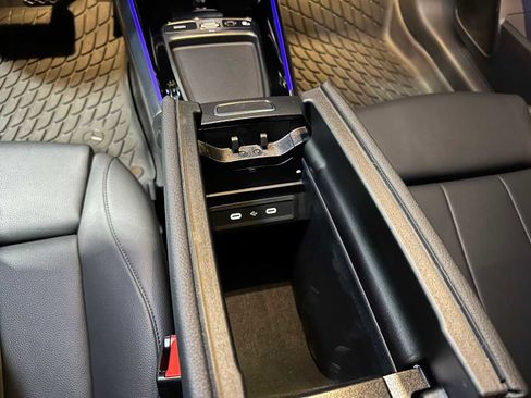 Used 2025 Mercedes-Benz GLA 250 4MATIC image 34