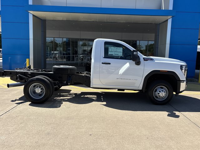 New 2026 GMC Sierra 3500 Pro w/ Convenience Package AWD/4WD image 2