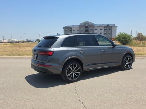 Used 2022 Audi Q7 3.0T Premium Plus AWD/4WD image 6