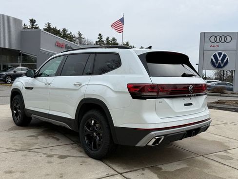 New 2026 Volkswagen Atlas Peak Edition AWD/4WD image 12