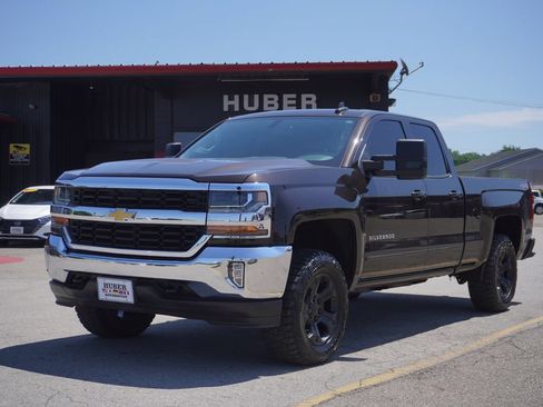 Used 2018 Chevrolet Silverado 1500 LT w/ All Star Edition AWD/4WD image 3