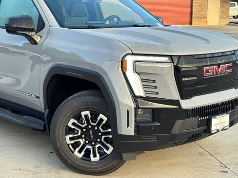 Used 2026 GMC Sierra EV Elevation image 3