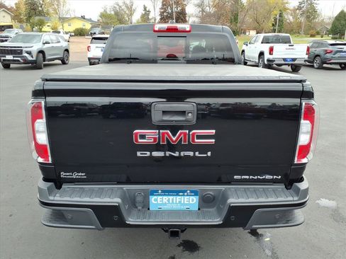 Certified 2022 GMC Canyon Denali image 5