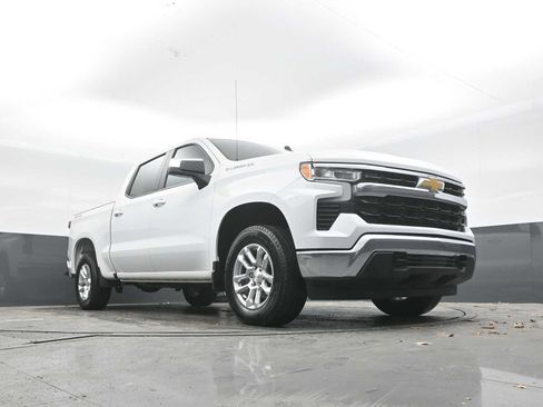 Used 2022 Chevrolet Silverado 1500 LT AWD/4WD image 43