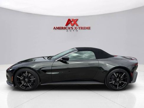 Used 2022 Aston Martin V8 Vantage Roadster RWD image 2