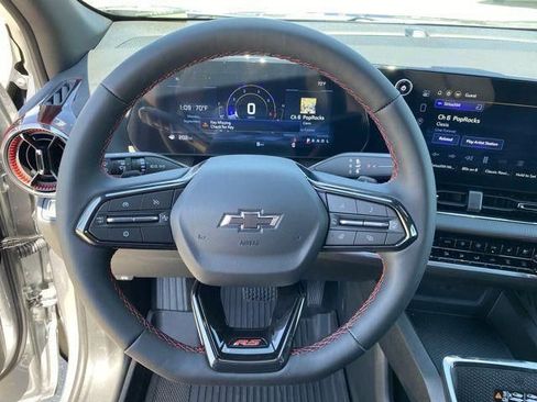 New 2026 Chevrolet Equinox RS w/ Convenience Package III FWD image 27