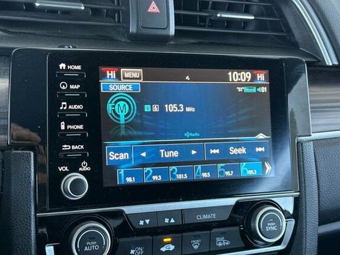 Used 2020 Honda Civic Touring image 17