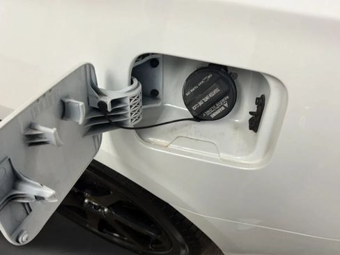 Used 2018 Hyundai Sonata Limited FWD image 30