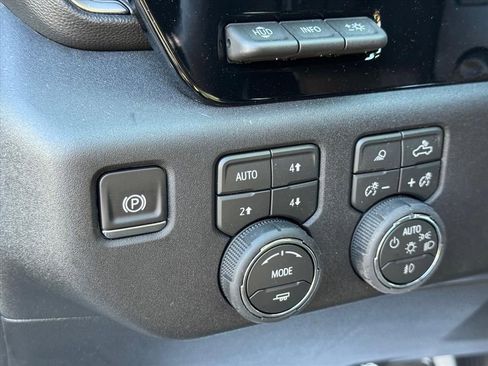 New 2026 Chevrolet Silverado 1500 High Country AWD/4WD image 15