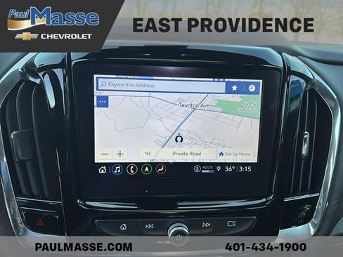 Used 2023 Chevrolet Traverse RS image 13