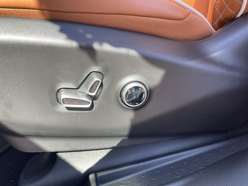 New 2026 Chrysler Pacifica Pinnacle image 12