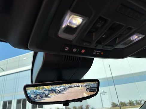 Used 2025 GMC Sierra 2500 AT4 w/ AT4 Premium Plus Package image 28