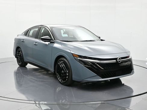 New 2026 Nissan Sentra SR w/ SR Premium Package image 3