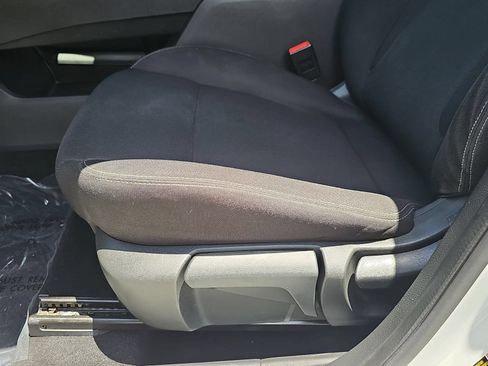 Used 2023 Nissan Rogue S AWD/4WD image 26