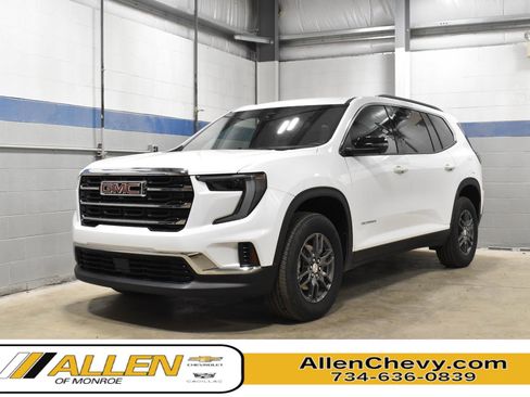 Used 2025 GMC Acadia Elevation image 1