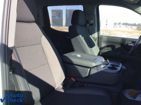 Used 2026 Chevrolet Silverado 1500 Custom Trail Boss w/ Turbomax Blackout Package AWD/4WD image 22