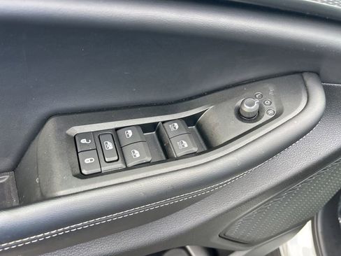 Used 2025 Jeep Grand Cherokee L Altitude RWD image 36