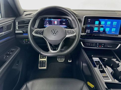 Certified 2024 Volkswagen Atlas Cross Sport SEL R-Line AWD/4WD image 15