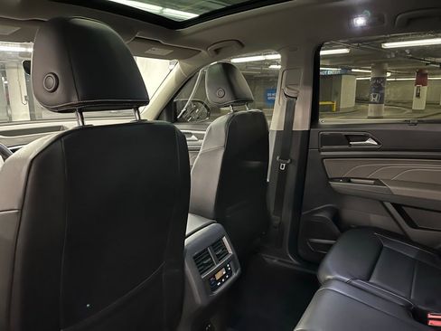 Used 2022 Volkswagen Atlas SE w/ Panoramic Sunroof Package image 23