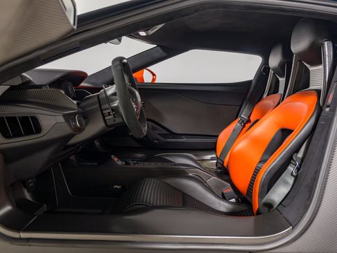 Used 2021 Ford GT image 27