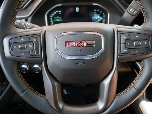 Used 2024 GMC Sierra 2500 AT4 w/ Technology Package AWD/4WD image 25