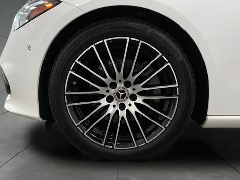 Used 2023 Mercedes-Benz C 300 4MATIC Sedan image 12