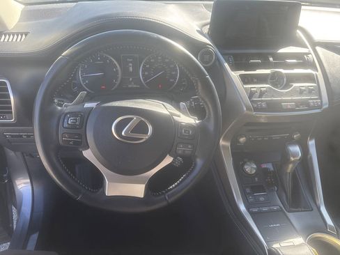 Used 2018 Lexus NX 300 image 10