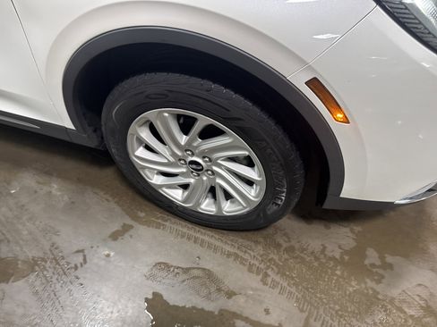 Used 2021 Lincoln Corsair AWD image 45