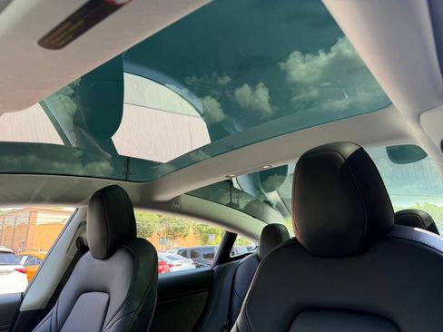 Used 2018 Tesla Model 3 RWD image 50